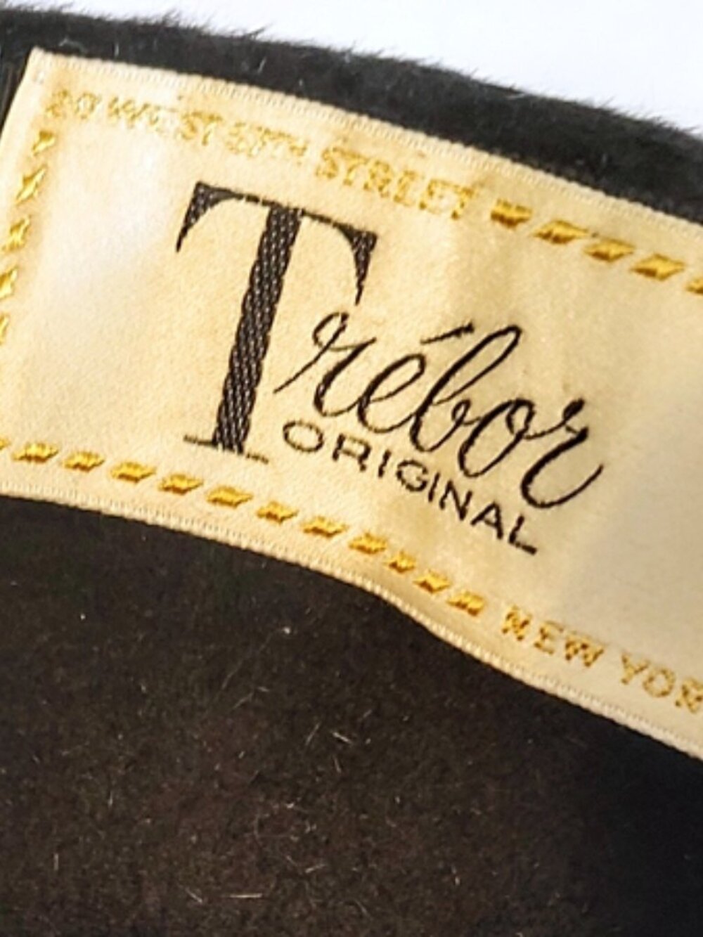1950s Vintage Black Velour Felt Rounded Pillbox Hat With Ribbon And Bead Accents - Picture 6 of 7
